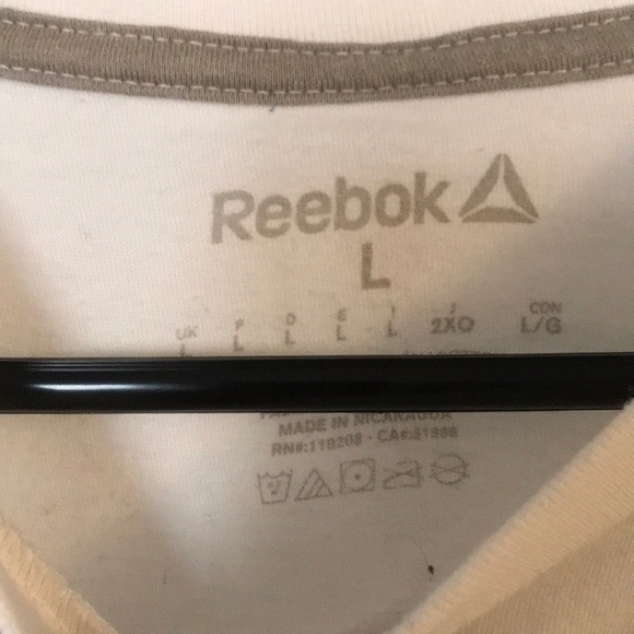 Reebok T-shirt - Picture 3 of 3
